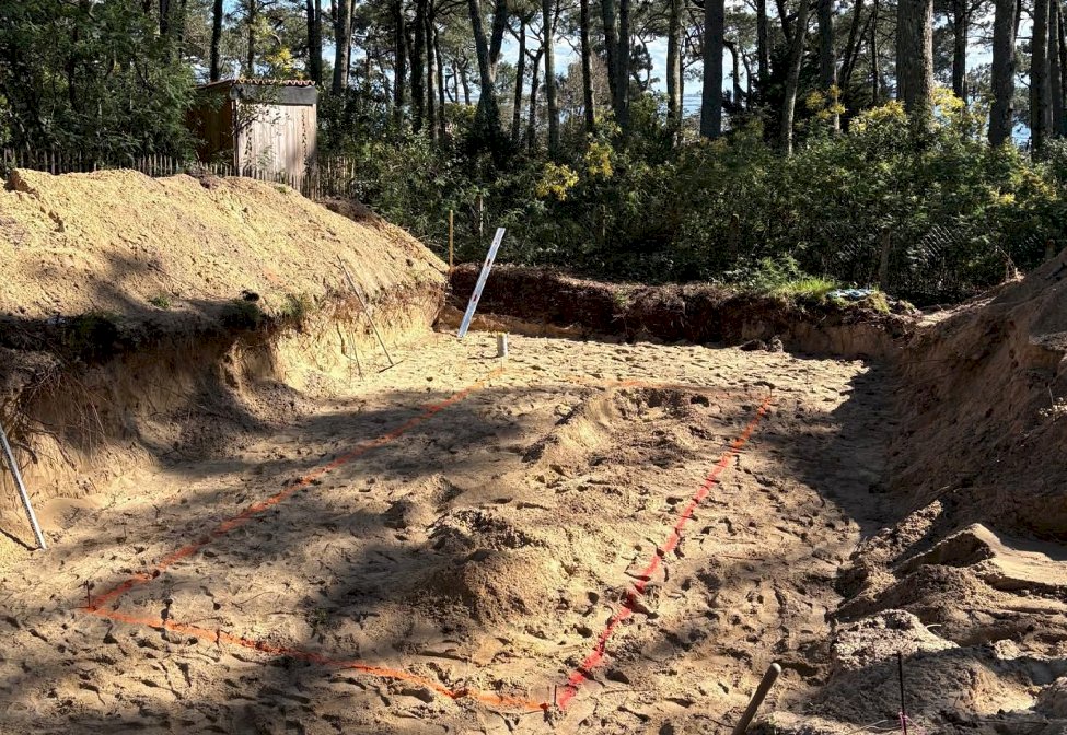 Construction d'une piscine classique en béton par Le Bassin Bleu